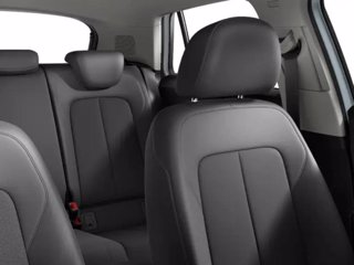 AUDI Q2 35 TDI S tronic S line Edition 6