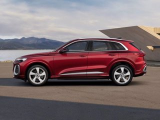 AUDI Q5 e-hybrid 220 kW S tronic quattro S Line Edition 1