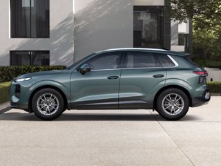 AUDI Q3 TFSI 110 kW mHEV S tronic Business 1