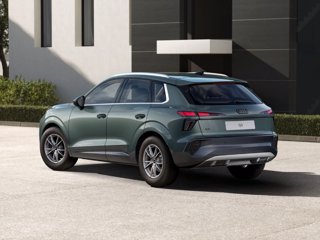 AUDI Q3 TFSI 110 kW mHEV S tronic Business 2