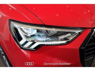 AUDI Q3 35 2.0 tdi identity black s-tronic 1