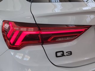 AUDI Q3 sportback 35 2.0 tdi identity black s-tronic 4