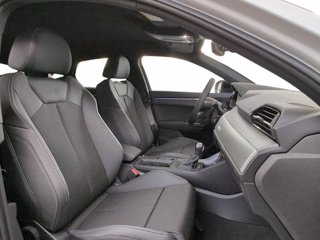 AUDI Q3 sportback 35 2.0 tdi identity black s-tronic 6