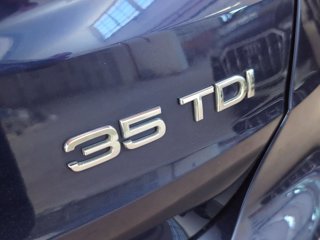 AUDI Q3 35 2.0 tdi business advanced s-tronic 5