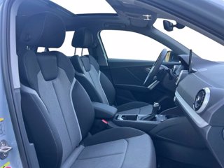 AUDI Q2 35 2.0 tdi identity black s-tronic 6