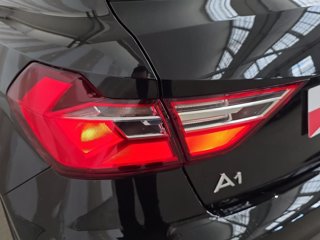 AUDI A1 sportback 30 1.0 tfsi business 116cv s-tronic 4