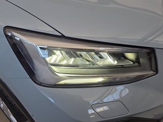 AUDI Q2 40 2.0 tfsi s line edition quattro s-tronic 1