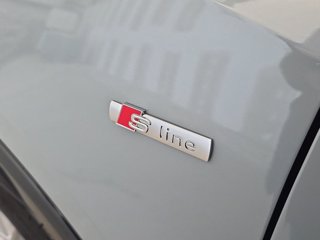 AUDI Q2 40 2.0 tfsi s line edition quattro s-tronic 5