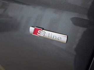 AUDI Q5 sportback 40 2.0 tdi mhev 12v identity black quattro s-tronic 5