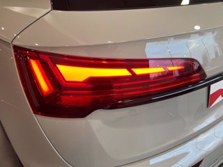 AUDI Q5 40 2.0 tdi mhev 12v identity black quattro s-tronic 4