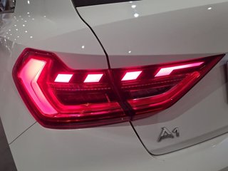 AUDI A1 sportback 25 1.0 tfsi business 4