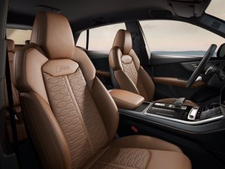 AUDI RS Q8 TFSI V8 quattro tiptronic Performance 4