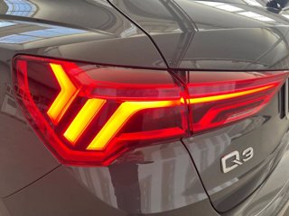 AUDI Q3 35 2.0 tdi business advanced s-tronic 4