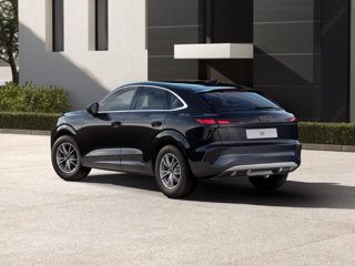 AUDI Q3 SPB TDI 110 kW S tronic Business Advanced 2