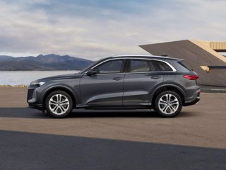 AUDI Q5 TDi 150 kW mHEV+ S tronic quattro Business Advanced 1