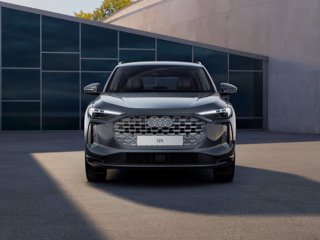 AUDI Q5 TDi 150 kW mHEV+ S tronic quattro Business Advanced 4