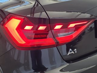 AUDI A1 citycarver 30 1.0 tfsi admired 110cv s-tronic 4