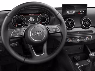 AUDI Q2 30 TFSI Business Advanced 5
