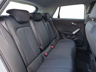 AUDI Q2 30 2.0 tdi business s-tronic 7