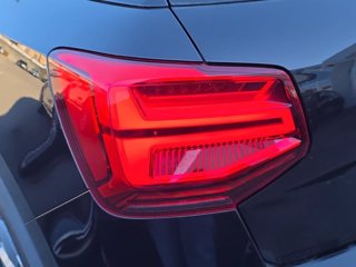 AUDI Q2 1.0 tfsi business s-tronic 4