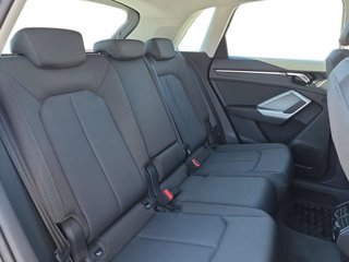 AUDI Q3 35 1.5 tfsi business advanced s-tronic 7