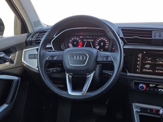 AUDI Q3 35 1.5 tfsi business advanced s-tronic 9