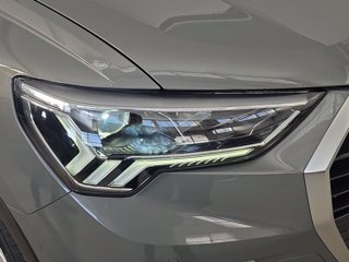 AUDI Q3 35 2.0 tdi business advanced s-tronic 1