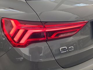 AUDI Q3 35 2.0 tdi business advanced s-tronic 4