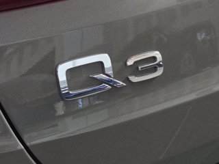 AUDI Q3 35 2.0 tdi business advanced s-tronic 5