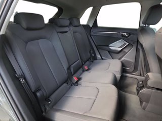 AUDI Q3 35 2.0 tdi business advanced s-tronic 7