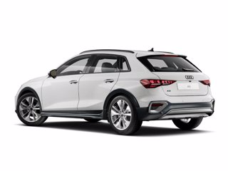 AUDI A3 allstreet TFSI 110 kW S tronic Business Advanced 2