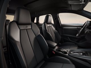 AUDI A3 allstreet TFSI 110 kW S tronic Identity Contrast 6