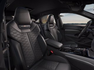 AUDI RS 5 Avant e-hybrid S tronic quattro 6