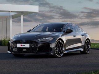 AUDI RS 5 Avant e-hybrid S tronic quattro