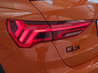 AUDI Q3 35 1.5 tfsi business advanced s-tronic 4