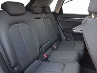 AUDI Q3 35 2.0 tdi business advanced s-tronic 7