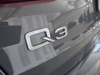 AUDI Q3 35 2.0 tdi business advanced s-tronic 5