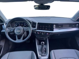 AUDI A1 sportback 30 1.0 tfsi identity black 110cv s-tronic 8