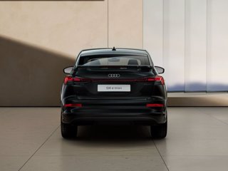 AUDI Q4 SBP e-tron quattro performance Business 3