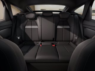 AUDI Q4 SBP e-tron quattro performance Business 4