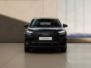 AUDI Q4 SBP e-tron quattro performance Business 5