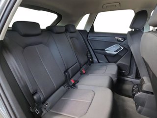 AUDI Q3 35 1.5 tfsi business advanced s-tronic 7