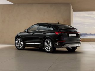 AUDI Q4 e-tron quattro performance S Line 2