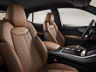 AUDI RS Q8 TFSI V8 quattro tiptronic Performance 5