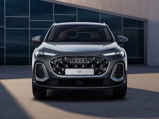 AUDI Q5 TDi 150 kW mHEV+ S tronic quattro S line edition 4