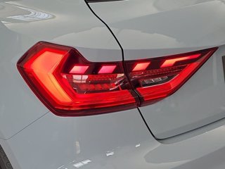 AUDI A1 sportback 40 2.0 tfsi s line edition 207cv s-tronic 4
