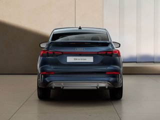 AUDI Q4 SBP e-tron performance S Line 3