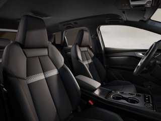 AUDI Q4 e-tron Custom Edition 6