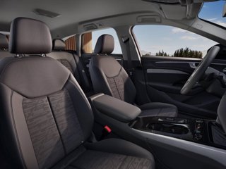 AUDI A6 Avant TDI 220 kW S tronic quattro Business 6