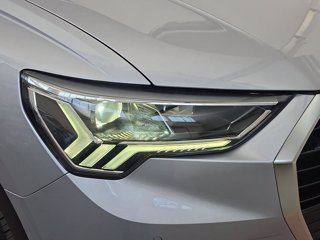 AUDI Q3 35 2.0 tdi business advanced quattro s-tronic 1